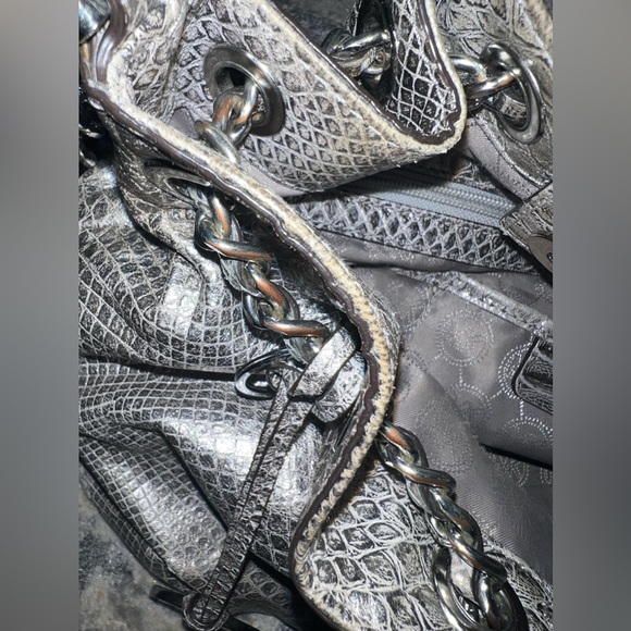 Michael Kors Metallic Silver Python Bucket Bag - Picture 2 of 7
